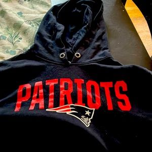 New England Patriots women’s medium hooded sweatshirt by 47.